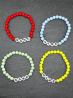 Perlenarmband mit Namen - personalisierbar in 4 Farben – Bild 8