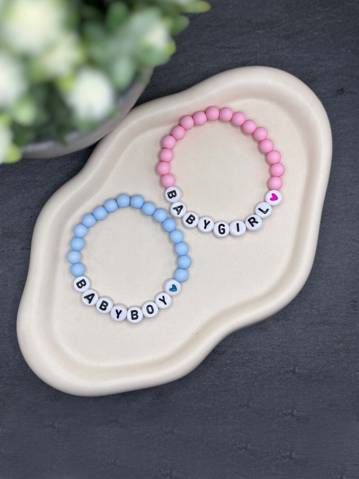 Perlenarmband Babygirl oder Babyboy für Kinder in rosa und blau