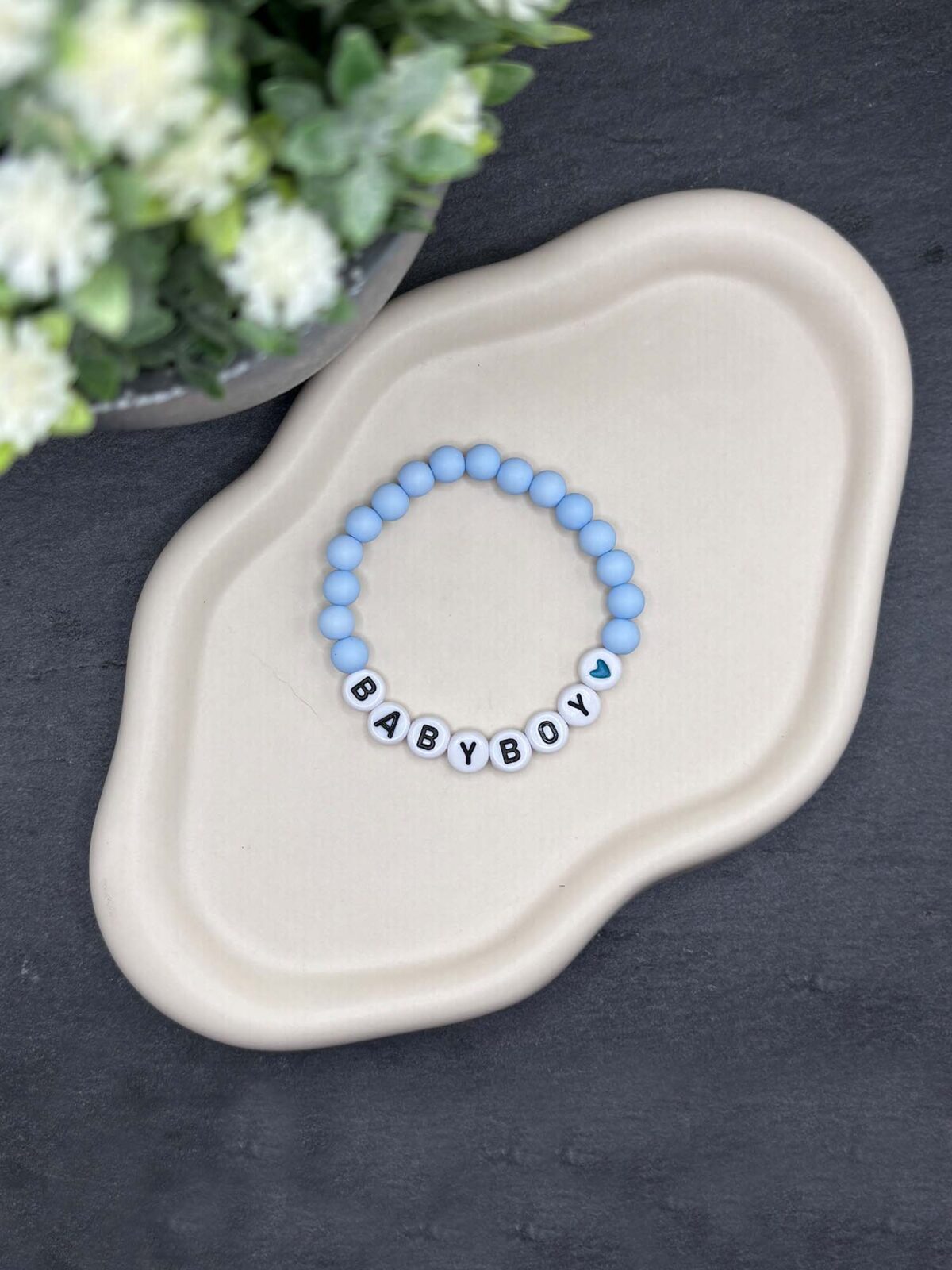 Bunte Perlenarmbänder Babyboy als Geschenk zur Babyshower
