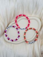 Buntes MAMA Perlenarmband in drei Farbvarianten