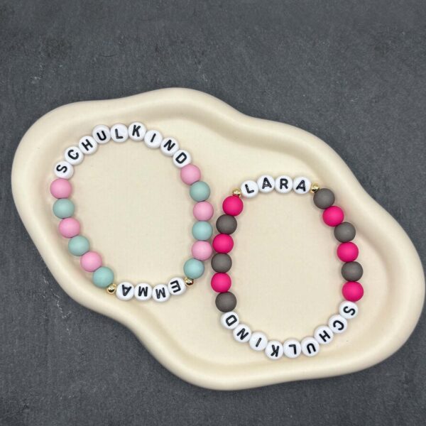 Kinderarmband bunt mit Name und Schulkind Buchstabenperlen
