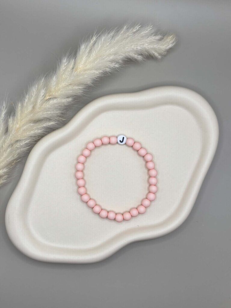 Handmade Armband mit Perlen Grün Rosa elastisches Band