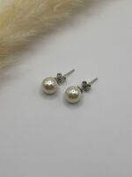 Elegante Perlen-Ohrstecker in Perlmutt-Optik – Bild 2