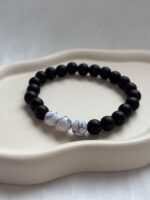 Schwarzes Perlenarmband für Männer mit Marmorstein-Perlen – Bild 3