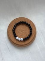 Schwarzes Perlenarmband für Männer mit Marmorstein-Perlen – Bild 5
