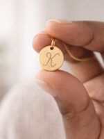 Goldene Personalisierte Initialen Kette graviert – Bild 2